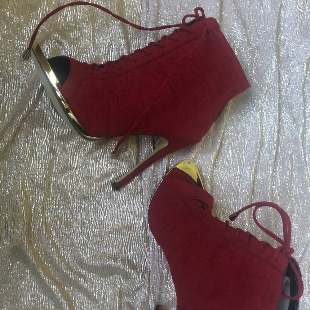 Red booties - Picture 2 of 5